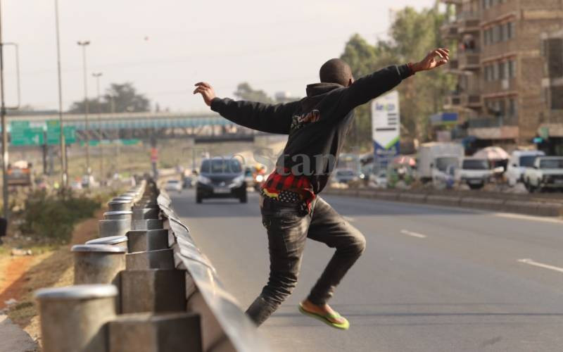PHOTOS: How pedestrians flirt with danger along Outering Road