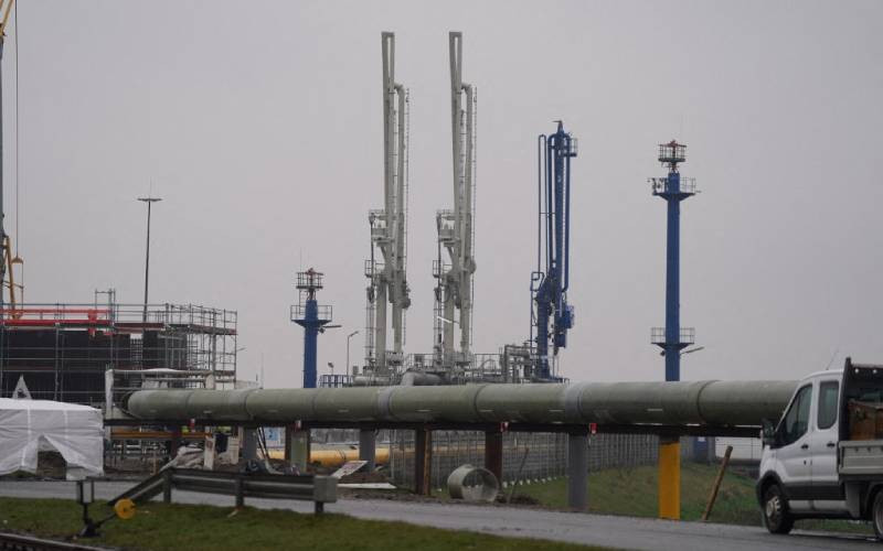 Qatar downs Iran warplanes, halts LNG production as Gulf crisis deepens