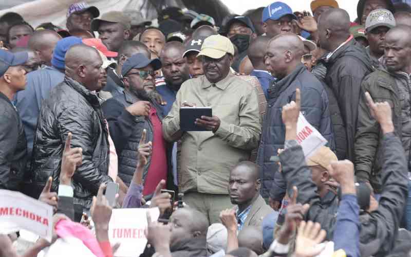 Azimio collects 1.2m signatures as Ruto warns against protests