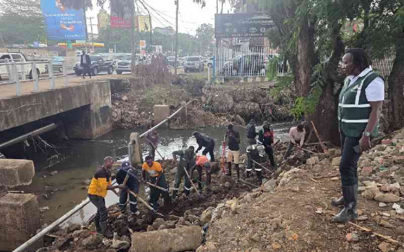 Demolitions along Nairobi, Ngong Rivers begins as weatherman warns of more rains