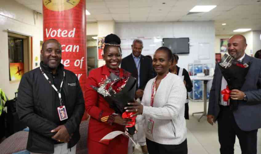 Kenya Airways crew hailed as heroes after security scare