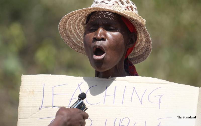 Locals protest against gold leaching plant