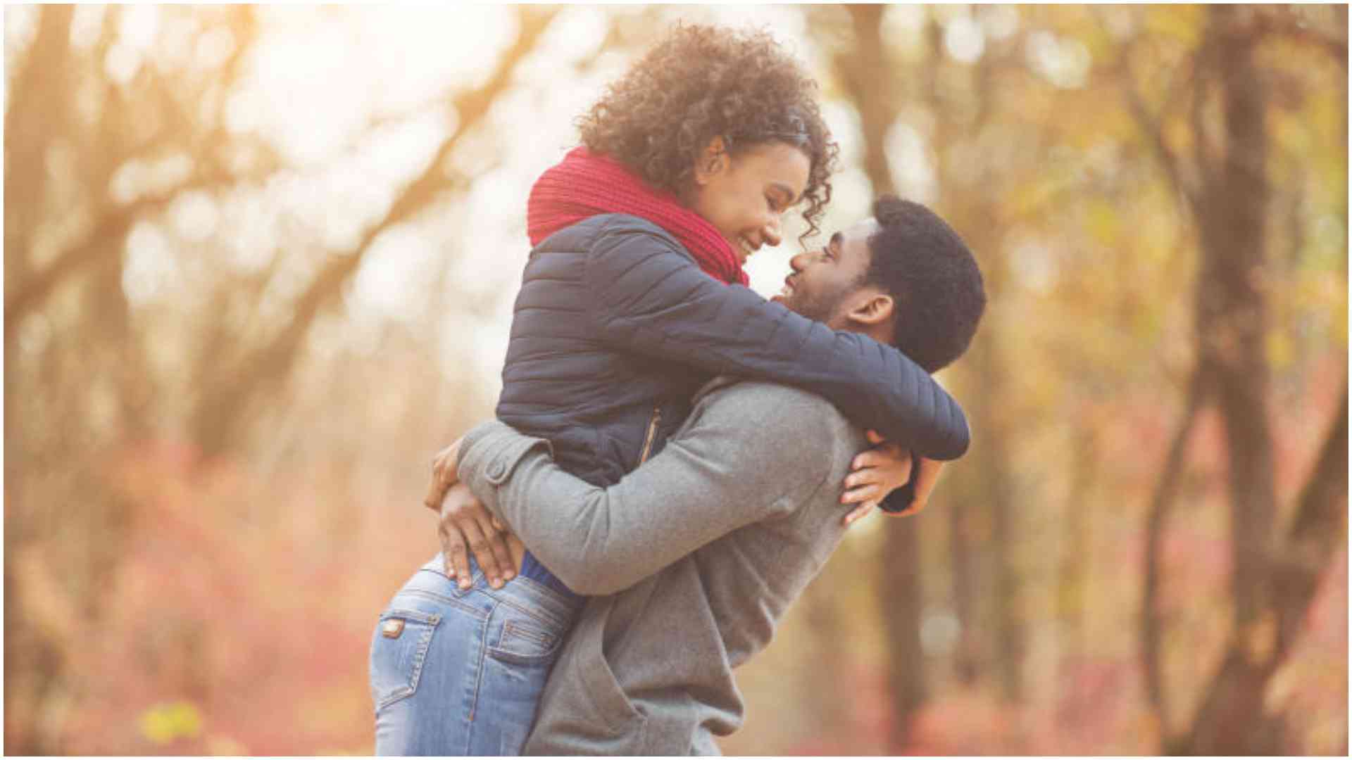 How couples can balance public affection