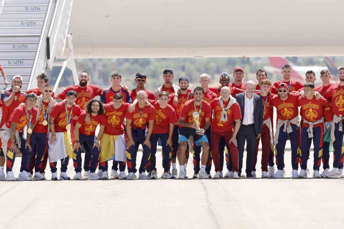 Plane carrying Spain's World Cup winning team lands in Madrid