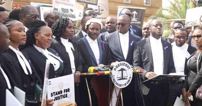 Lawyers protest over Ruto attacks on Judiciary