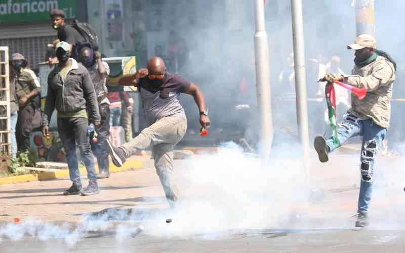Protect protesters, lobby groups tell police