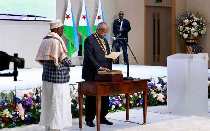 Omar Guelleh sworn in, pledges to accelerate Djibouti's economic growth