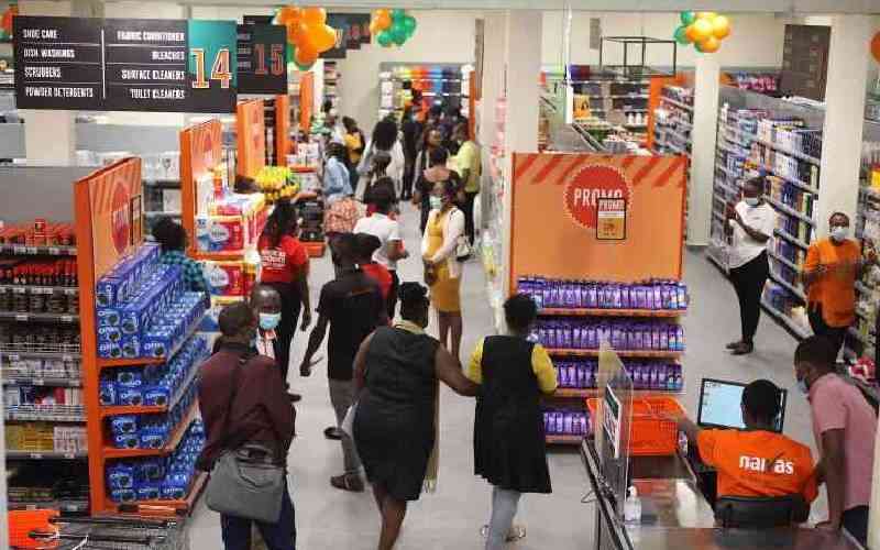 Rare Valentine's shopping outing marred by a mannerless little girl