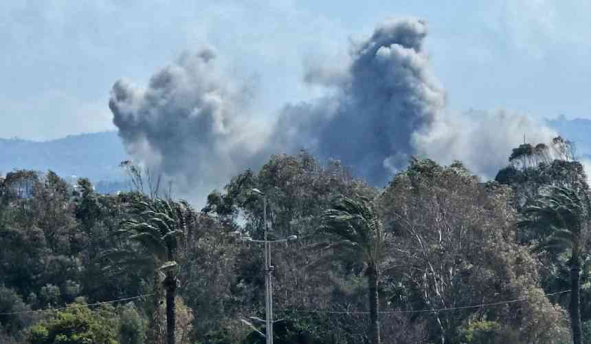 What cargo ships are passing Hormuz strait?