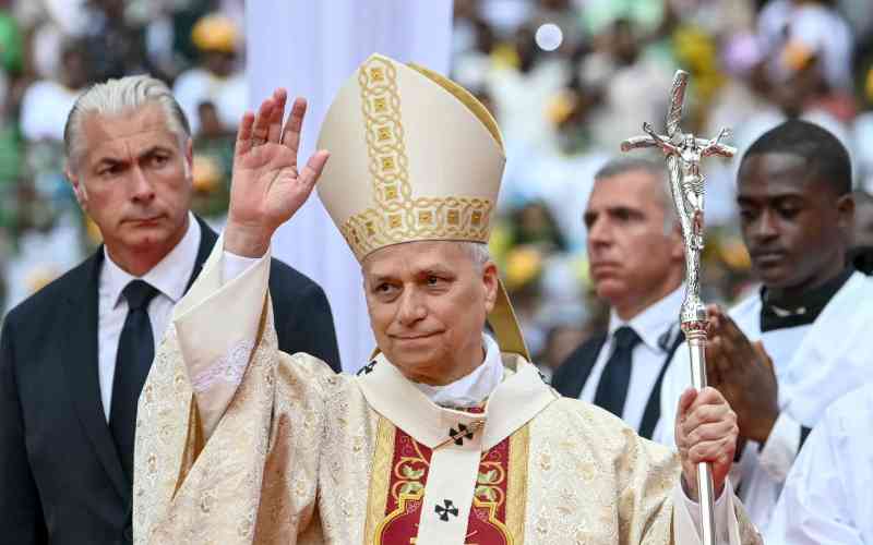 Pope defends meeting 'authoritarian' leaders after Africa trip