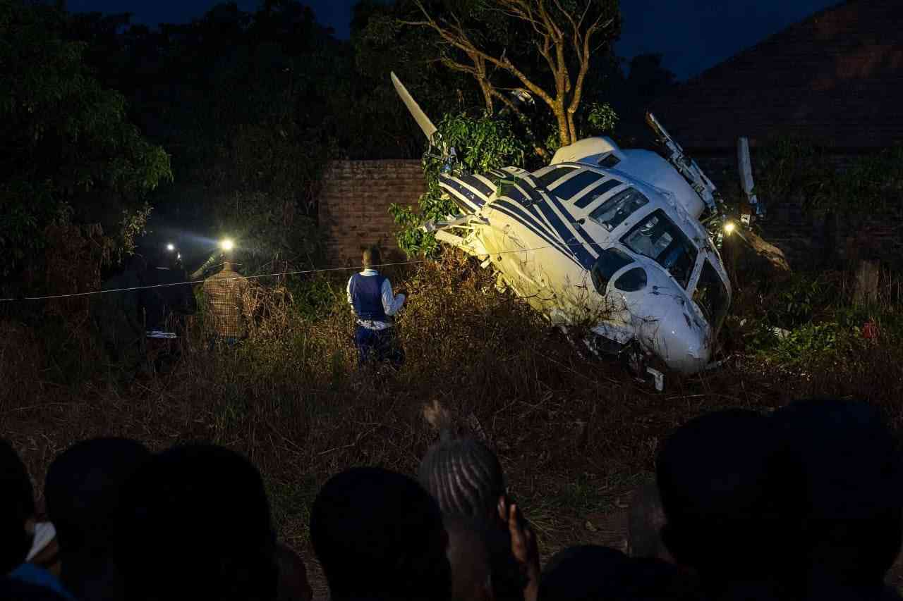 Six killed in Zimbabwe helicopter crash