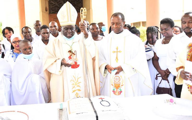 Christians throng churches to mark Easter Sunday