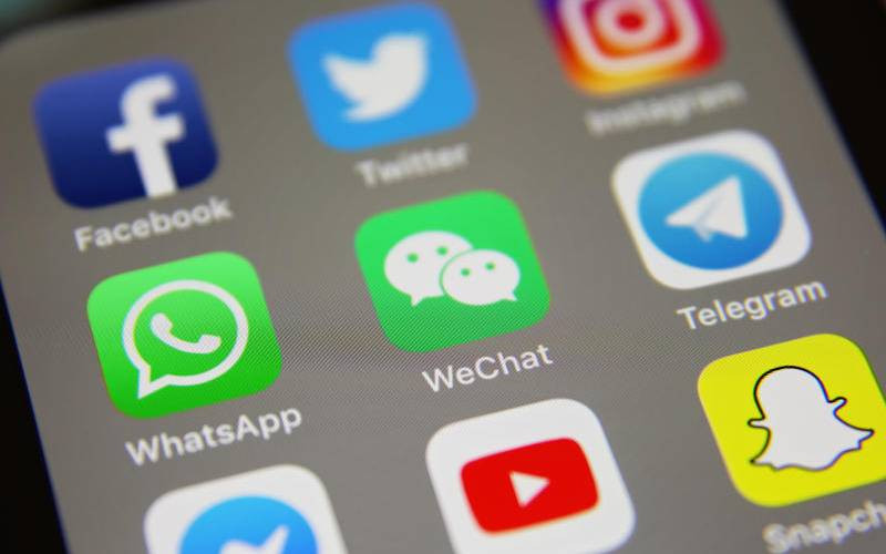 Parents, teachers are teaching children how to not read