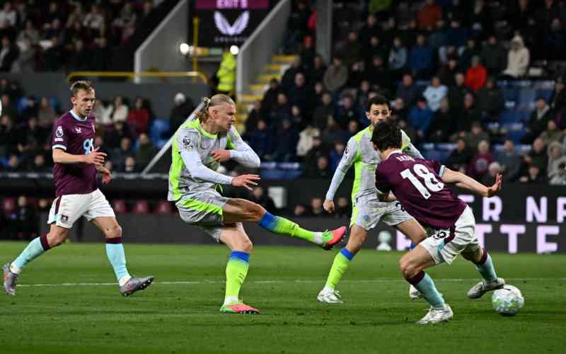 Carrick not chasing answer on Man Utd future