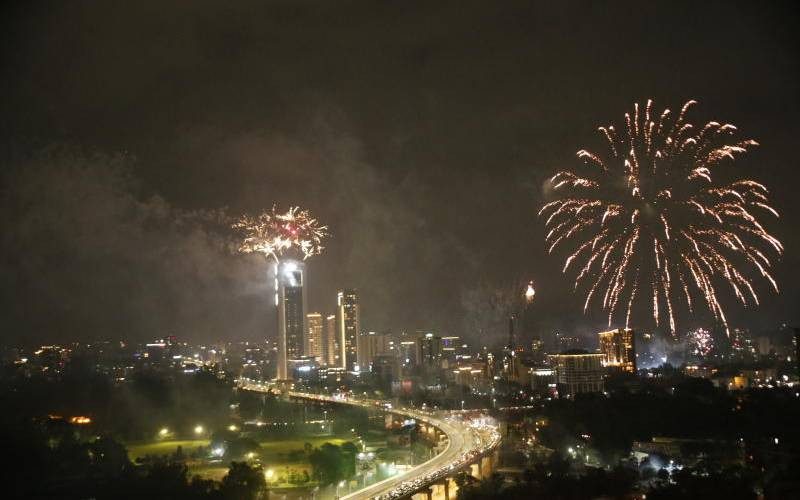 Fireworks light up city skies ...