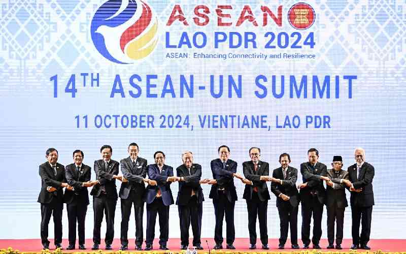 Clashes on South China Sea, Ukraine dominate Asia summit