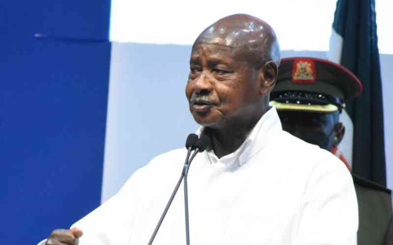 Museveni takes over EAC chairmanship from Ruto