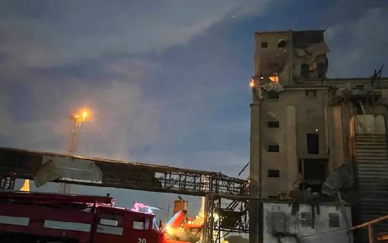 Russian attacks hit grain sites in Odesa