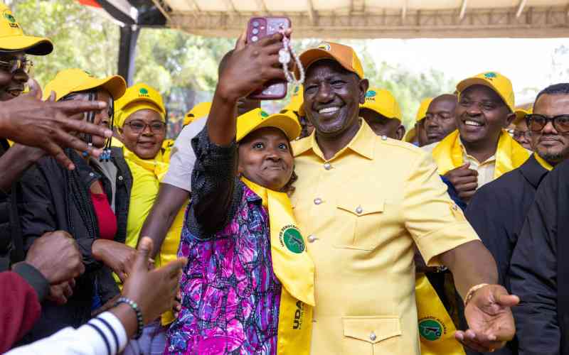 Ruto sells Singapore dream in Sagana, promises more projects