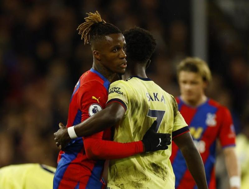 Arsenal top-four hopes suffer blow with 3-0 defeat at Palace