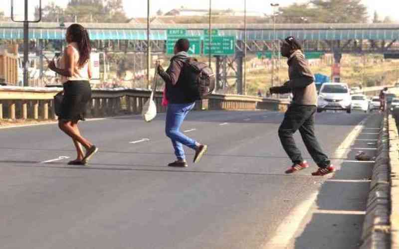 KeNHA launches crackdown to evict hawkers, street families from footbridges