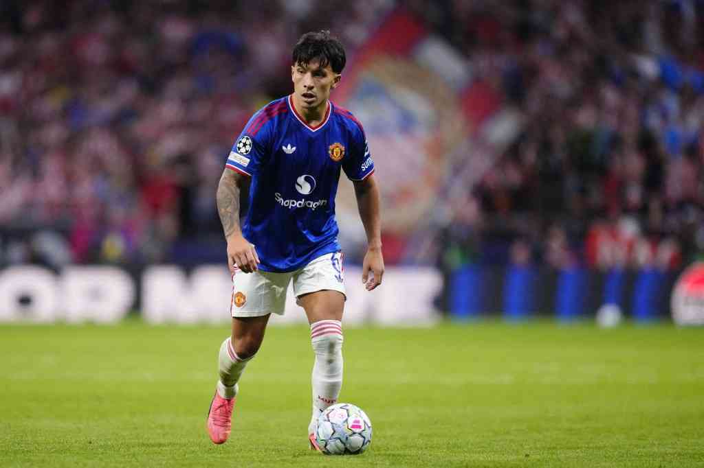 Martnez slams Man United board after Champions League defeat to Atltico Madrid
