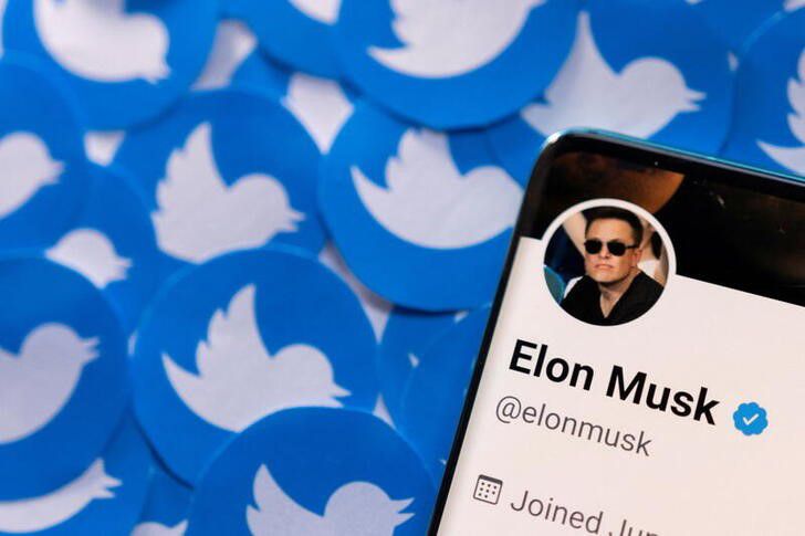 Musk puts Sh5.1t Twitter deal on hold over fake account data