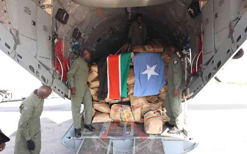 William Ruto donates food to Somalia