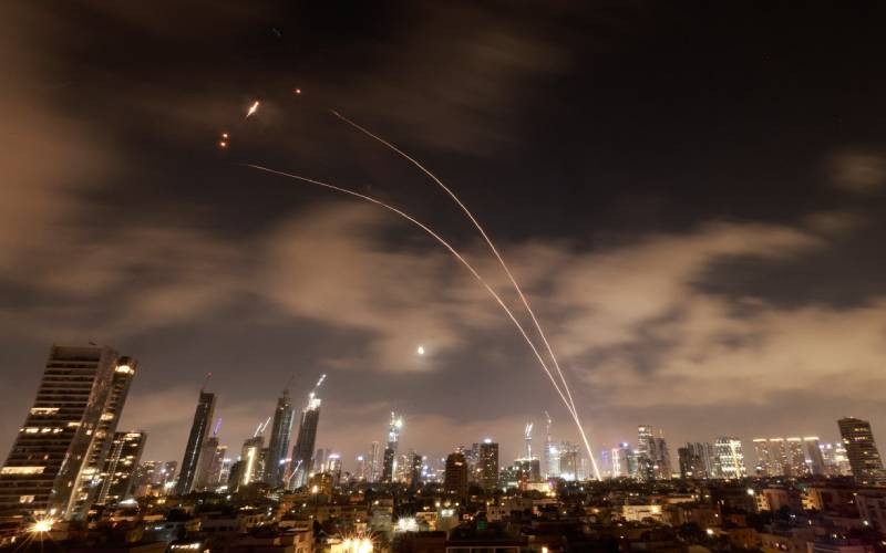 Israel begins flying home citizens stranded abroad by Iran conflict