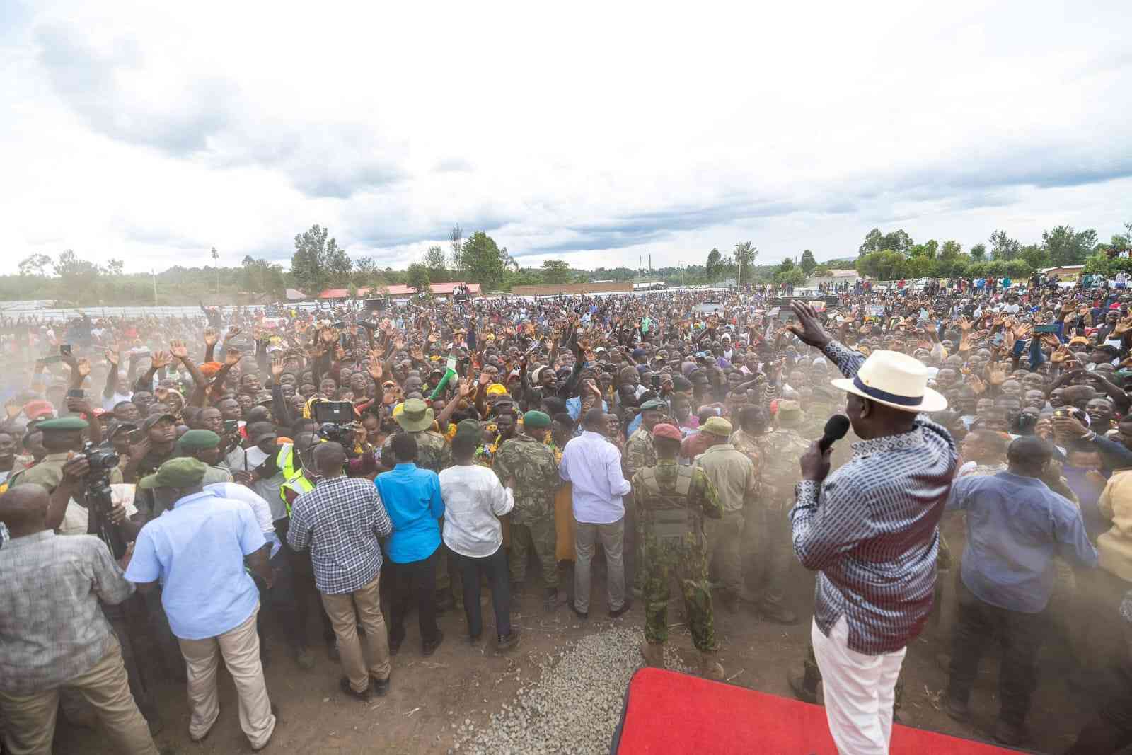 President Ruto hit with flying shoes in Migori