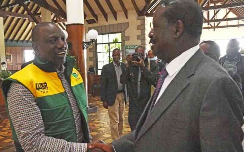 Ruto, Raila focus on counties that could decide who succeeds Uhuru