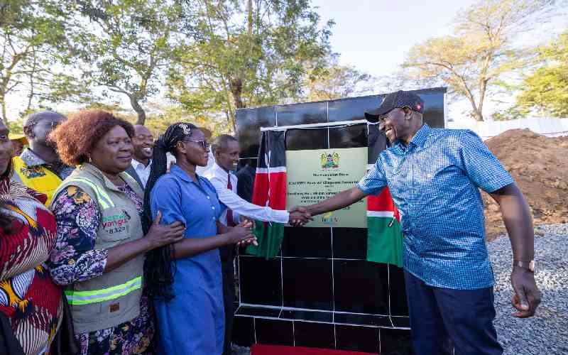 Ruto woos Ukambani with projects in bid to loosen Kalonzo's grip