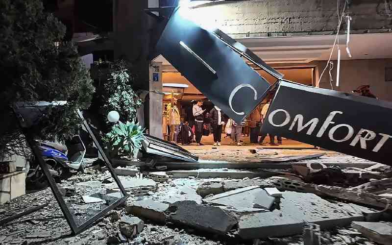 Israel launches new strikes as Iran squeezes key oil shipping route