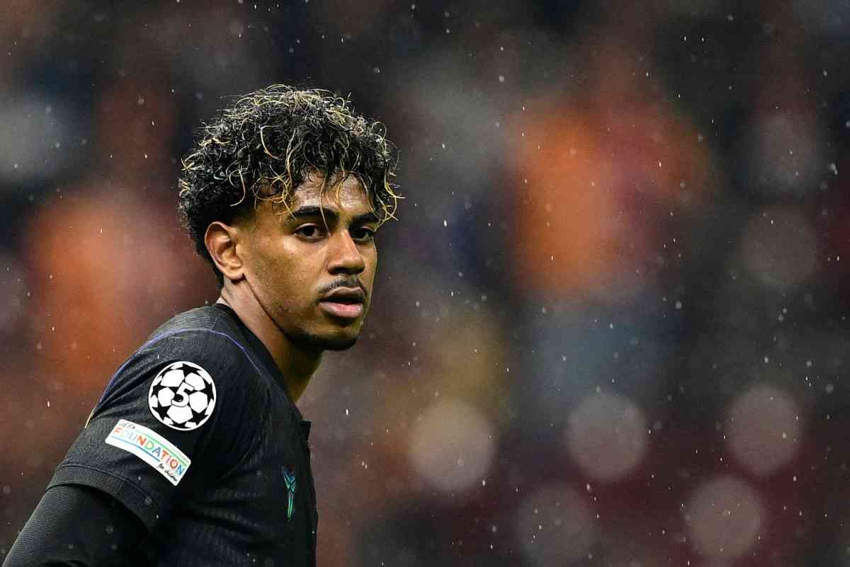 Yamal stays cool at boiling Galatasaray to lift Barcelona to victory