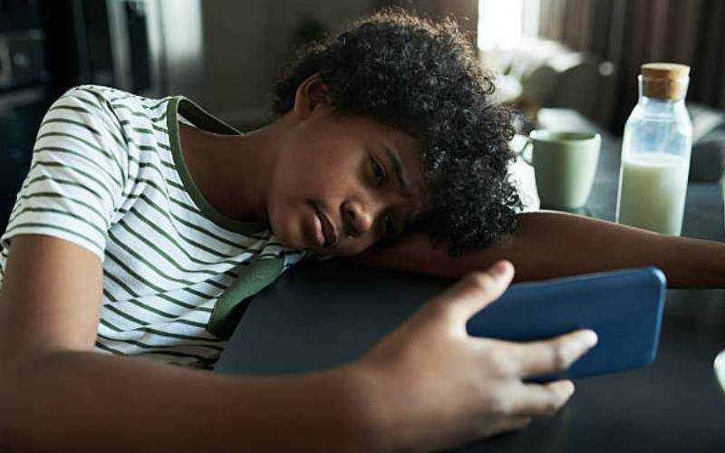 Study: Online abuse bars at-risk youth from care