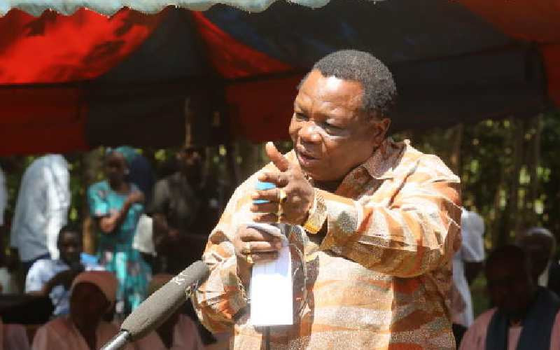 Atwoli changes tune, asks Kenyans to support Ruto