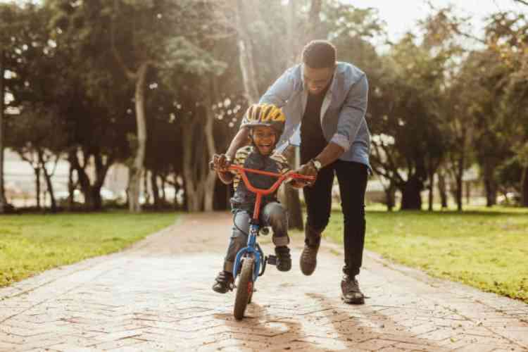 10 ways fathers can bond with their sons