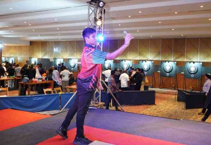 Teenage sensation Aryan Khalsa takes Kenyan darts by storm