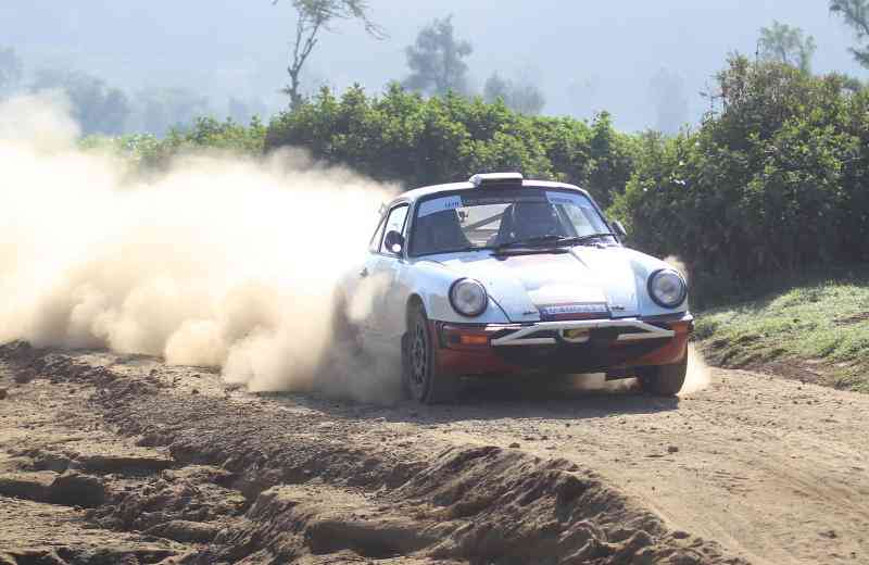 Italian speedster Amos stretches lead in Classic Rally