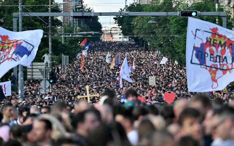 Thousands gather in Serbian capital to call for elections
