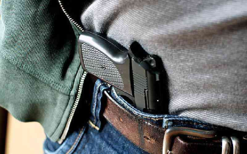 Man killed, woman injured in shop robbery