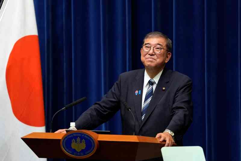 'Geek' Shigeru Ishiba quits dream job as Japan PM
