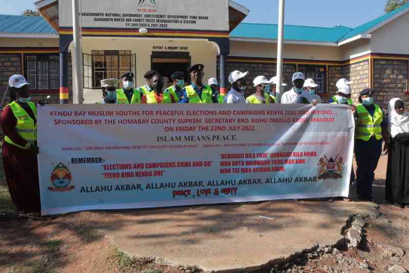 Muslims and police join efforts in a peace campaign in Homa Bay