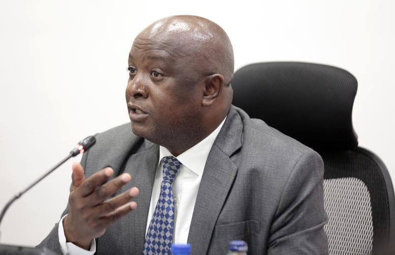 Senators push for higher count...