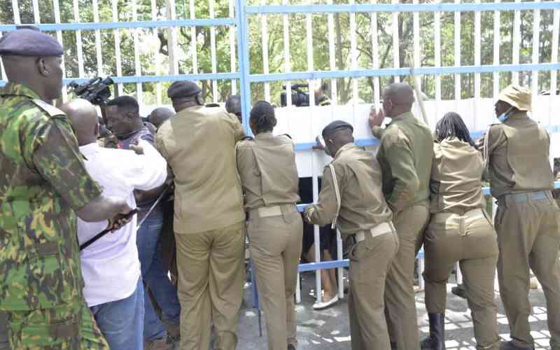 Police ordered to evict goons from War Memorial Hospital