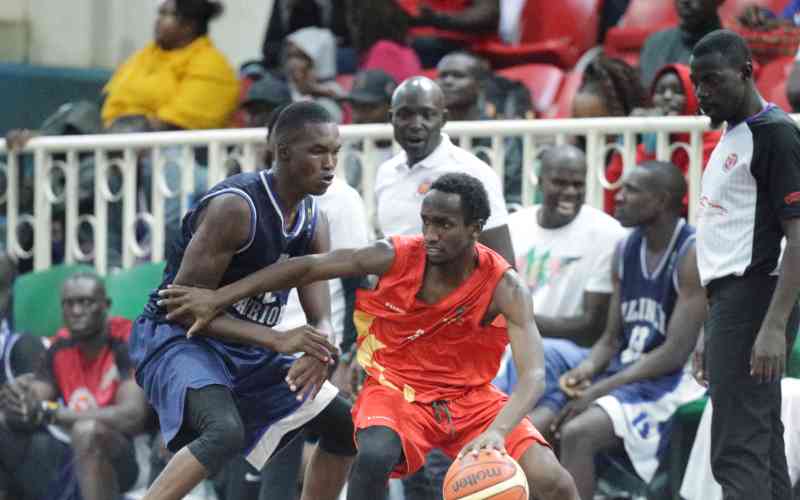 Champions Thunder narrow gap on league leaders KPA