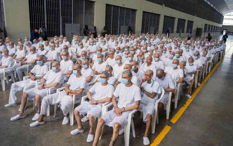 El Salvador holds mass trial of nearly 500 alleged gang members