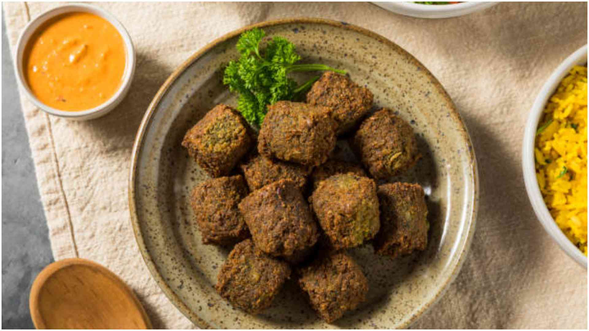 Swahili falafel 'Bajia'
