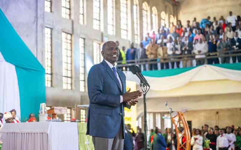 Ruto says tribal politics derailing development