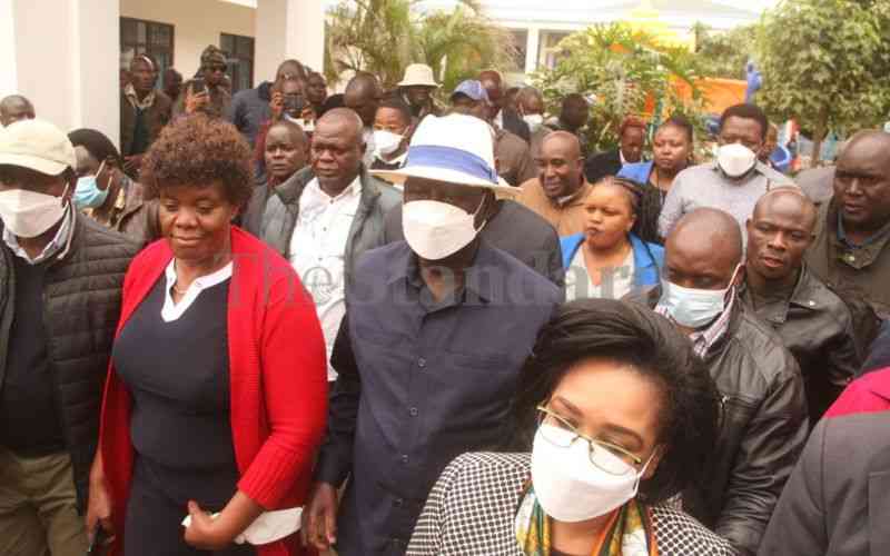 In pictures; Raila visits injured patients at Mama Lucy Hospital